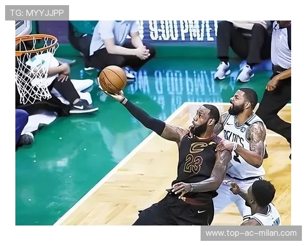 勇士队在总决赛中击败湖人夺冠,湖人勇士总决赛1比3落后前方记者直接判定总冠军归属